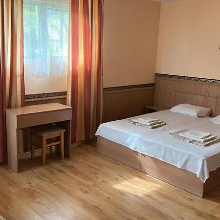Hayat Ltd Hotel